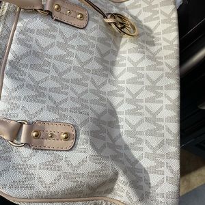 Michael lord ivory leather E-1312.